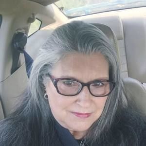 Meet your Posher, Deborah